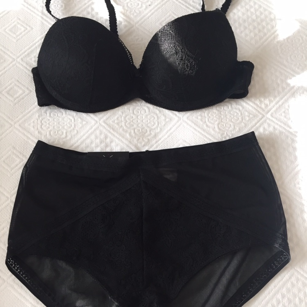 Fashion Nova Bra & Panty Set
