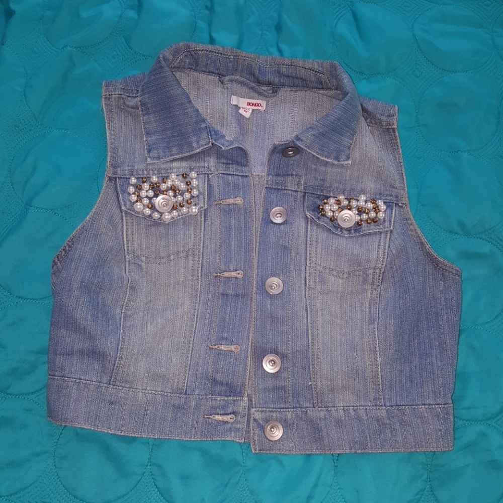 Denim vest with pearls