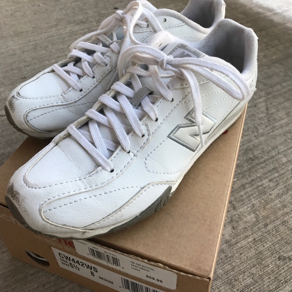 New Balance White Sneakers - Women's SZ 6.5