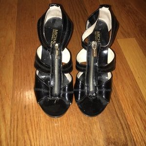 MICHAEL KORS Berkeley T-Strap Leather Pump