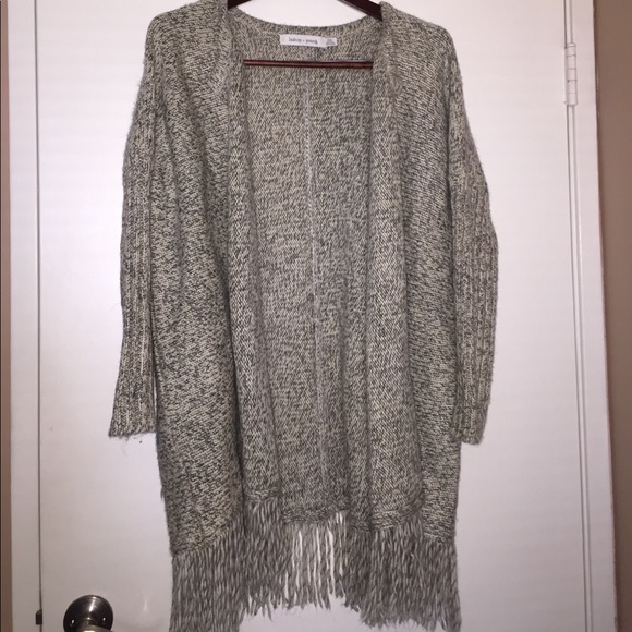 Bishop & Young Sweaters - Bishop & Young gray knitted cardigan sweater