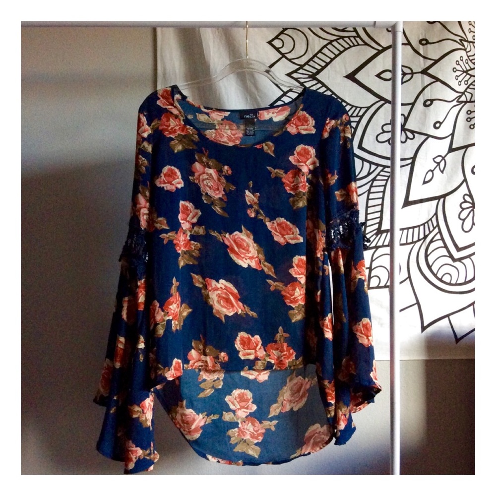 Navy Blue Floral Blouse 🌷🌸🌹