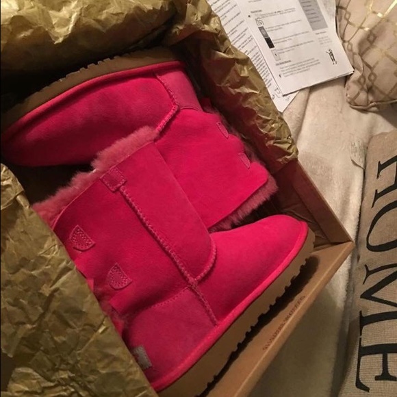 Uggs - Picture 5 of 6