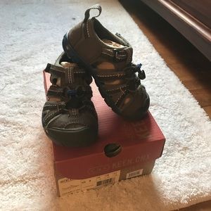 Keen little kid waterproof seacamp II sandals