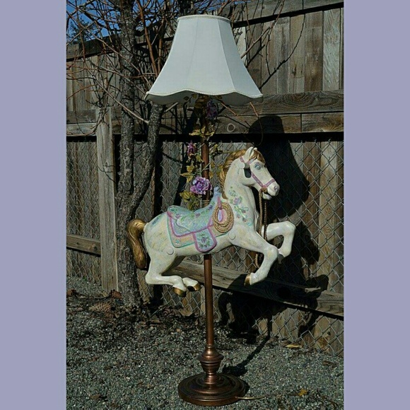 💖 Meet your Posher 💖 - Picture 5 of 7