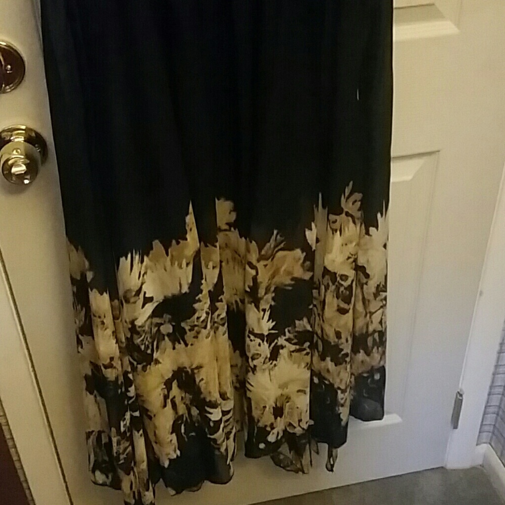 Dress - Picture 3 of 7