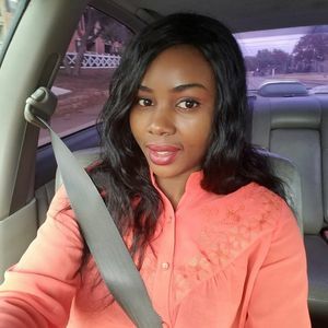 Meet your Posher, Francisca