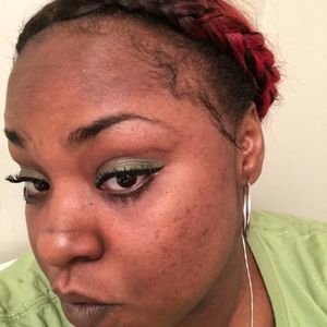 Meet your Posher, Tenisha