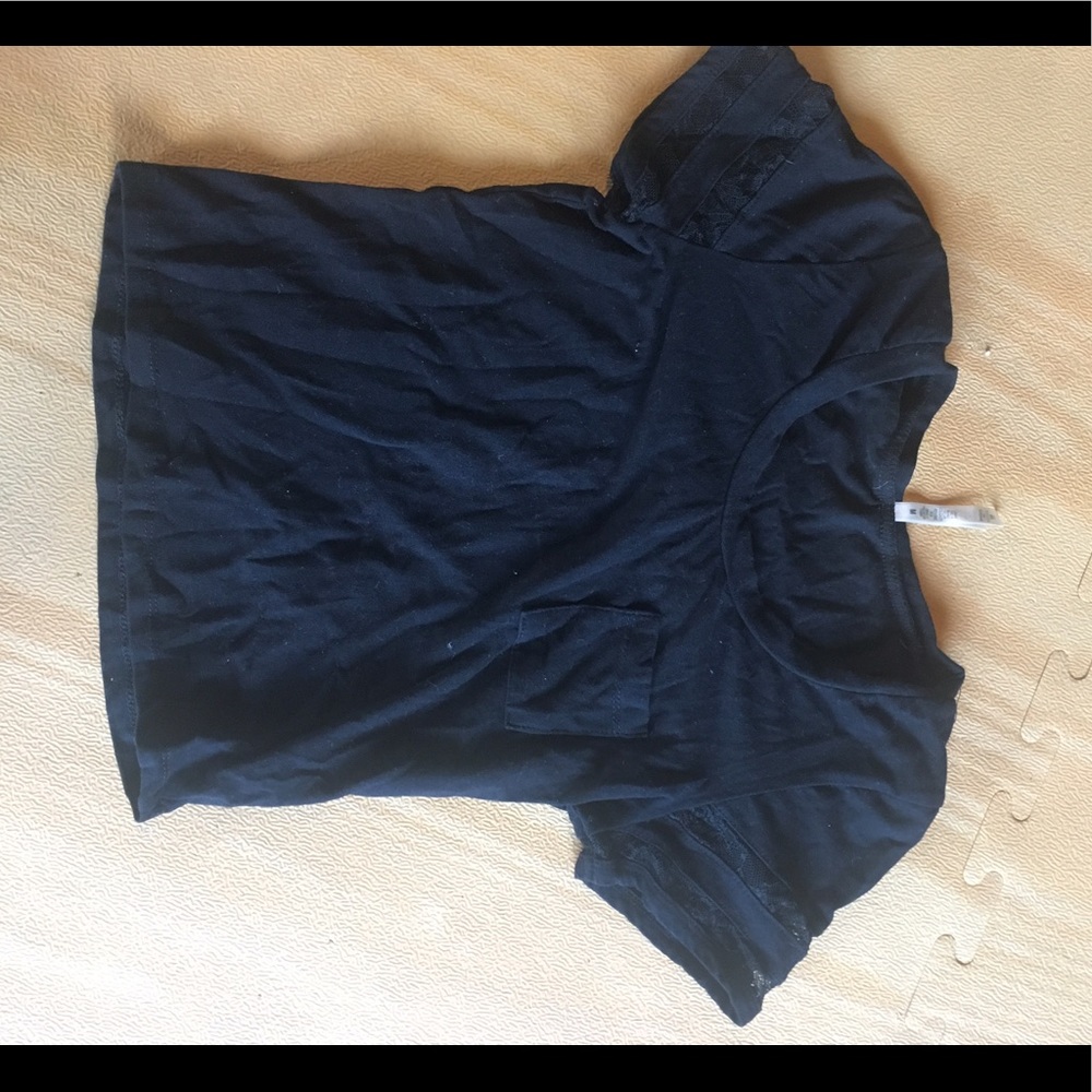 Black crop top