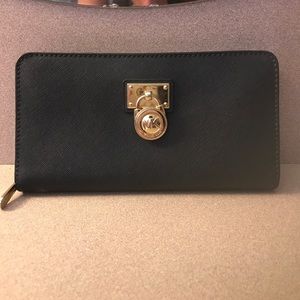 Navy blue 'Michael Kors' wallet