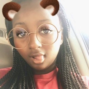 Meet your Posher, Sierra