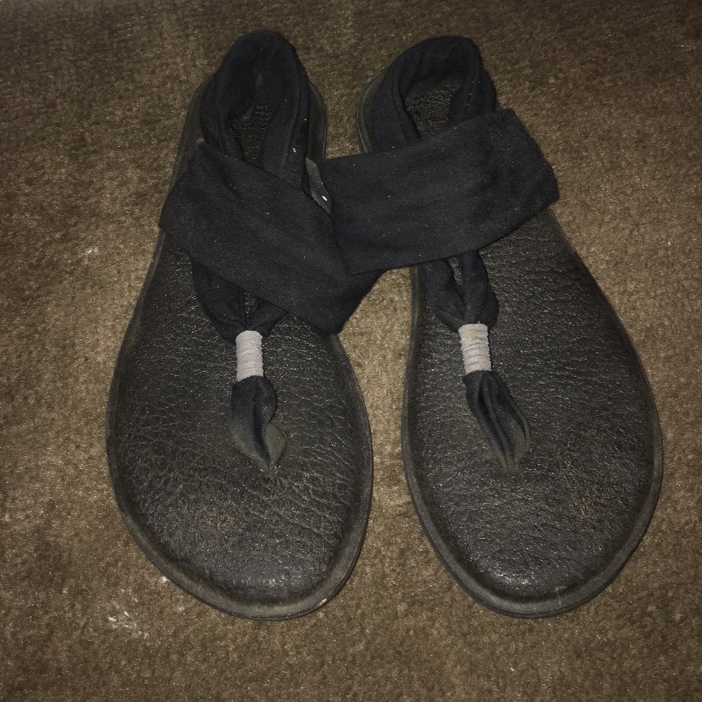 Women’s Sanuk yoga sandals