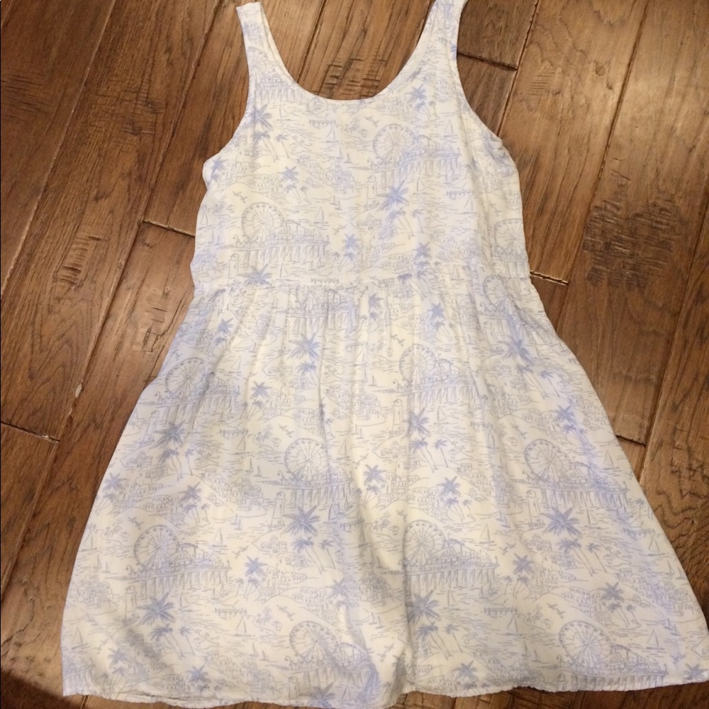 Cute Flowy Dress💙