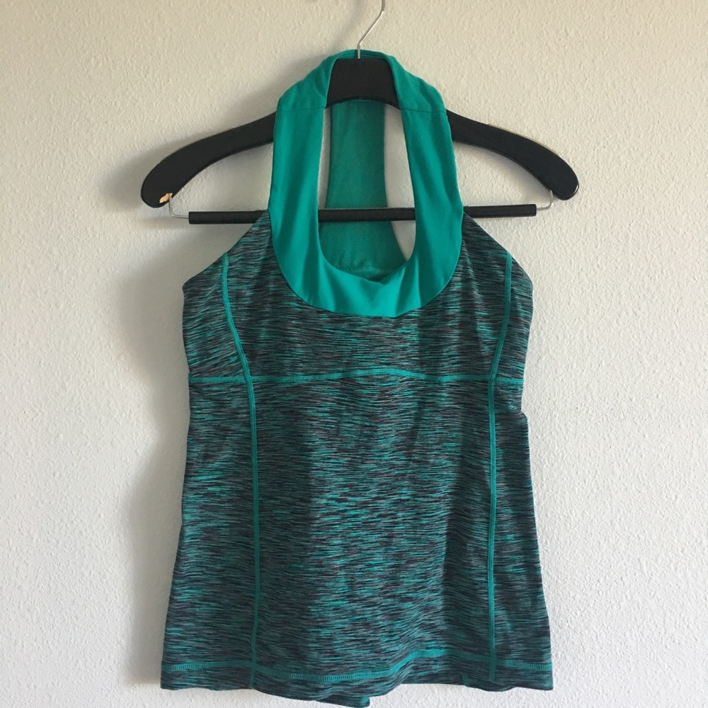 Lululemon scoop neck mesh back workout top