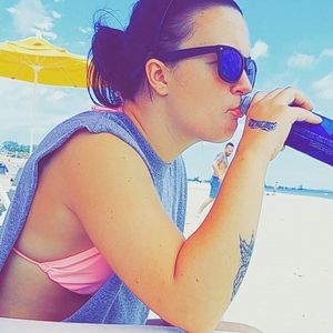 Meet your Posher, Haley