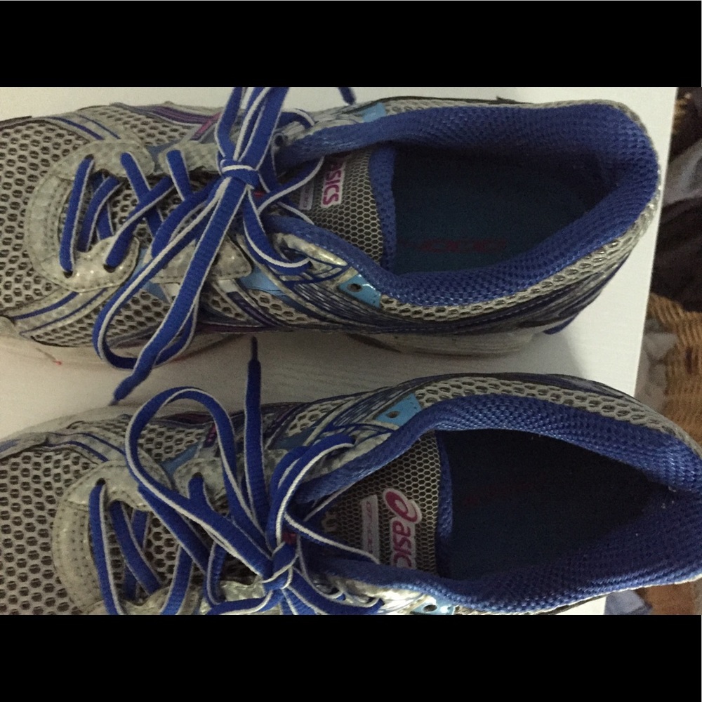 Asics - Picture 2 of 4