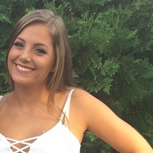 Meet your Posher, Carly