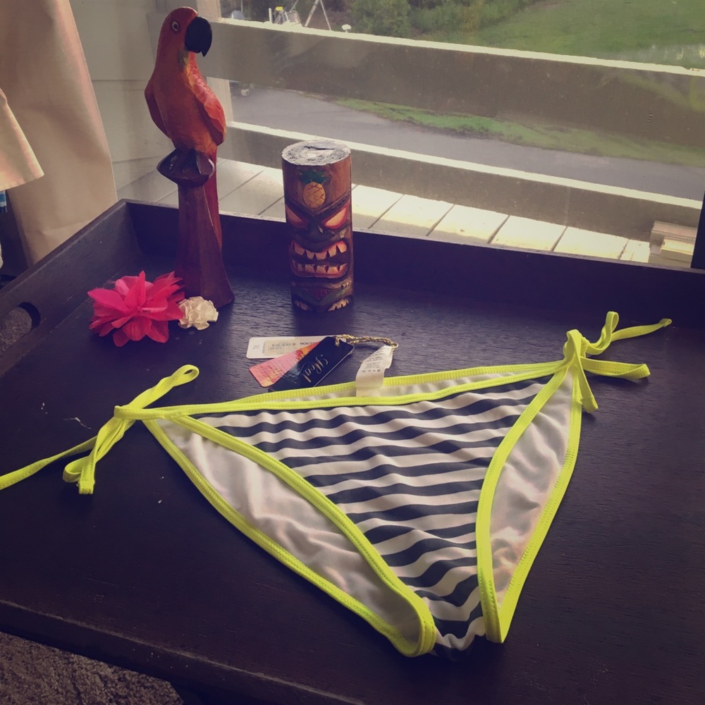 String bikini bottom