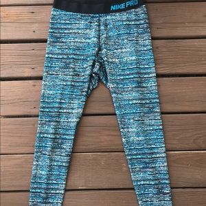 NIKE PRO DRI FIT LEGGING