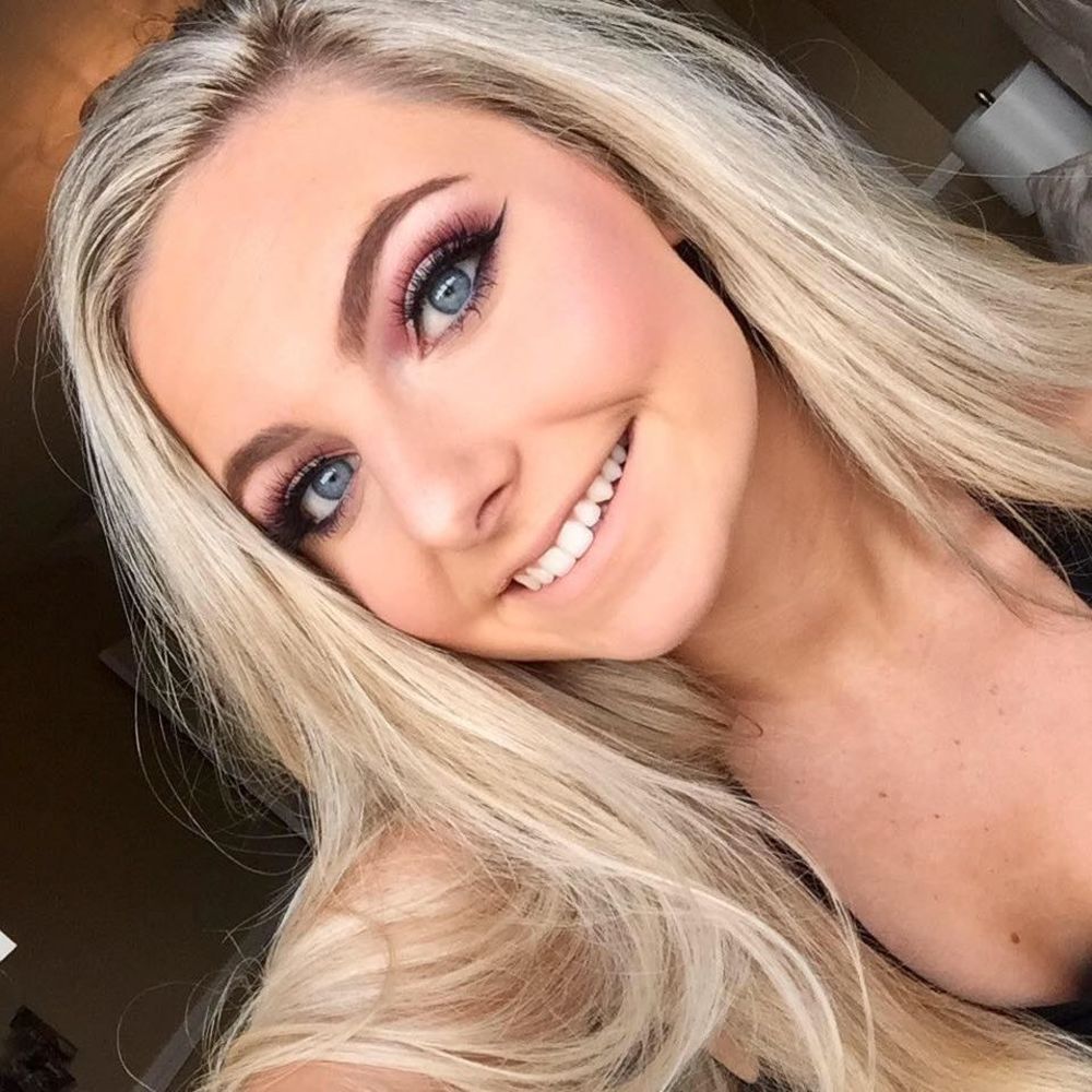 Meet your Posher, Abby