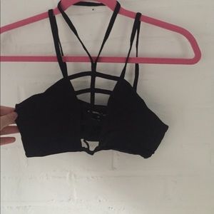 SUPER STRAPPY BRALET