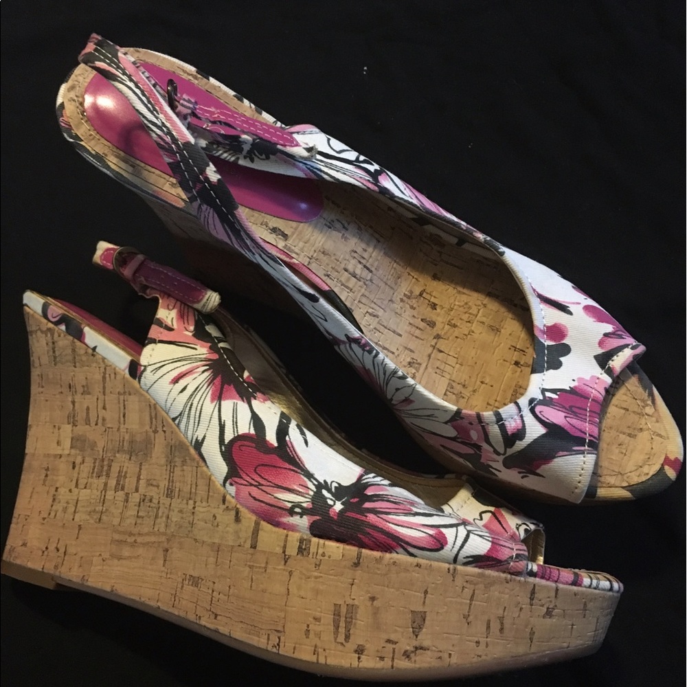 Cute Wedge Shoes