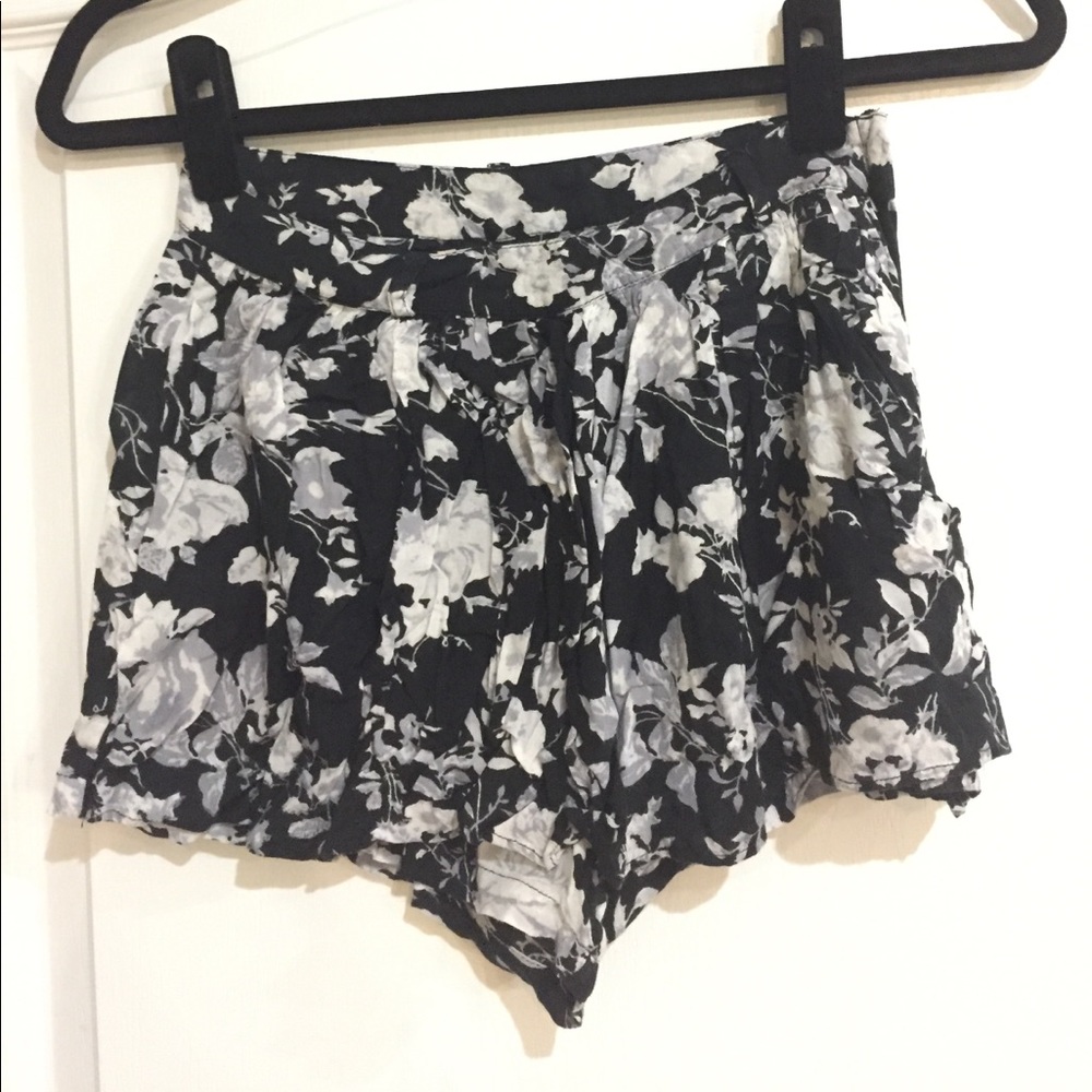 Urban Outfitters Skort