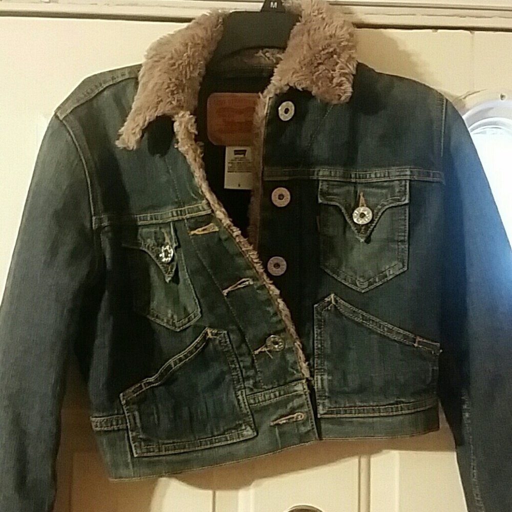Levie Stratus Denim Jacket Small