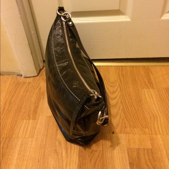 Coach patent leather handbag - Picture 3 of 7