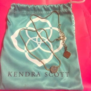 Kendra Scott necklace