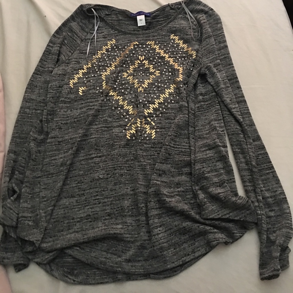 Long sleeve loose