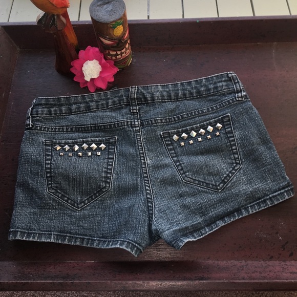 Jean shorts - Picture 2 of 4