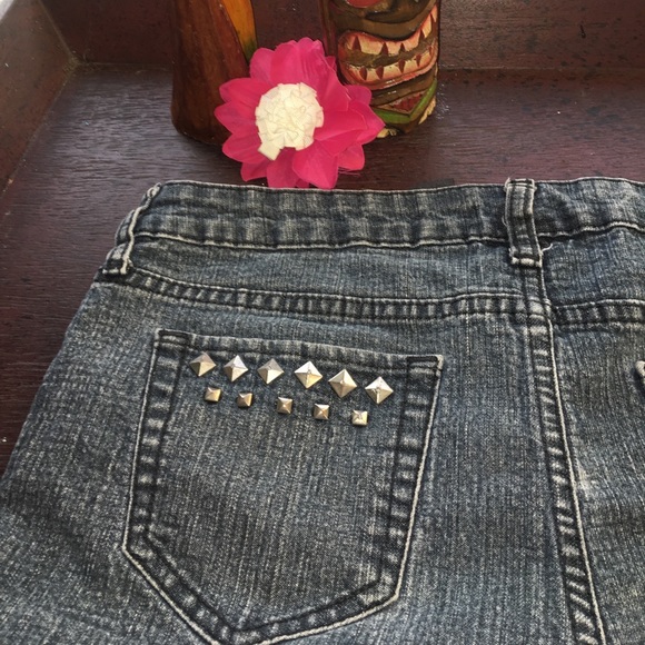 Jean shorts - Picture 3 of 4