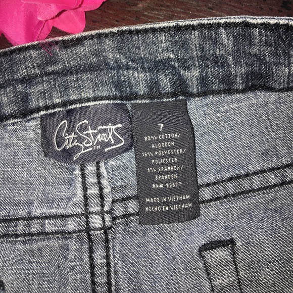 Jean shorts - Picture 4 of 4