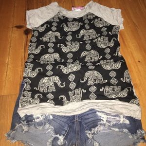 Black and grey elephant tee.
