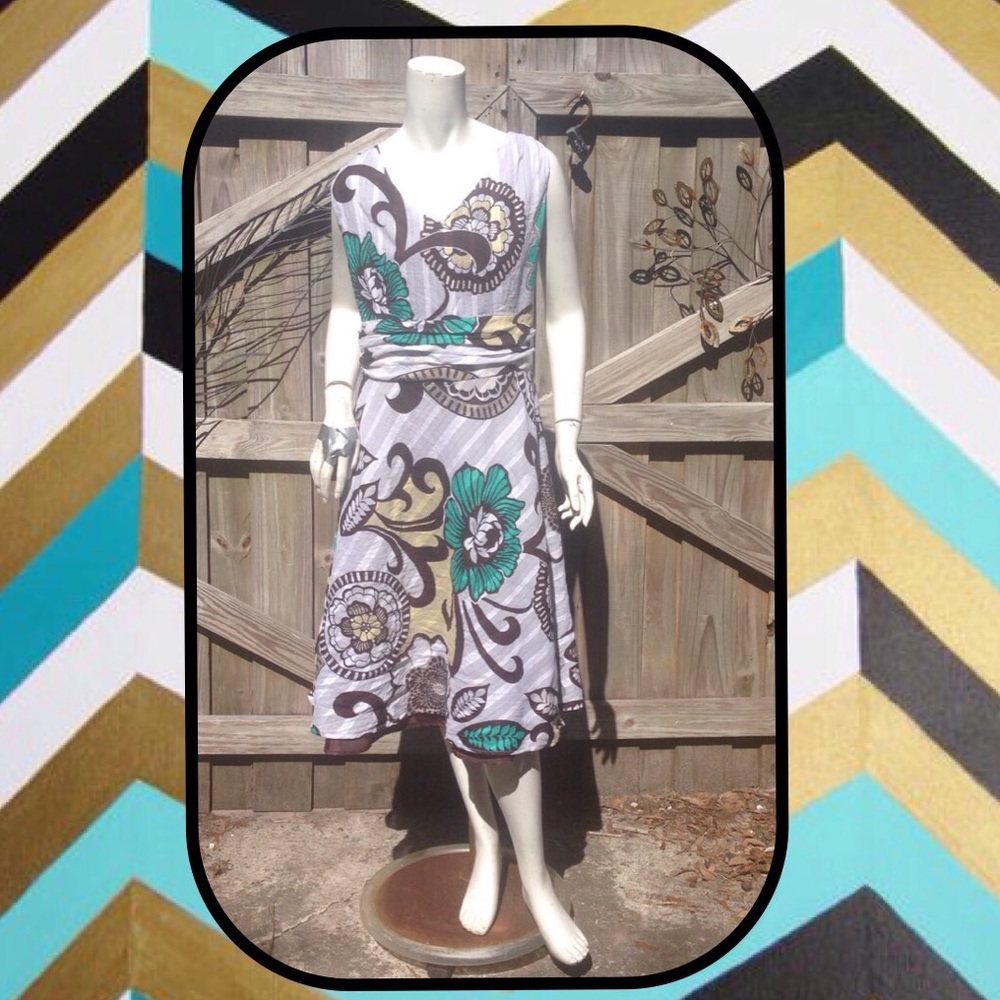 Robbie Bee Brown Team Floral Dress 16