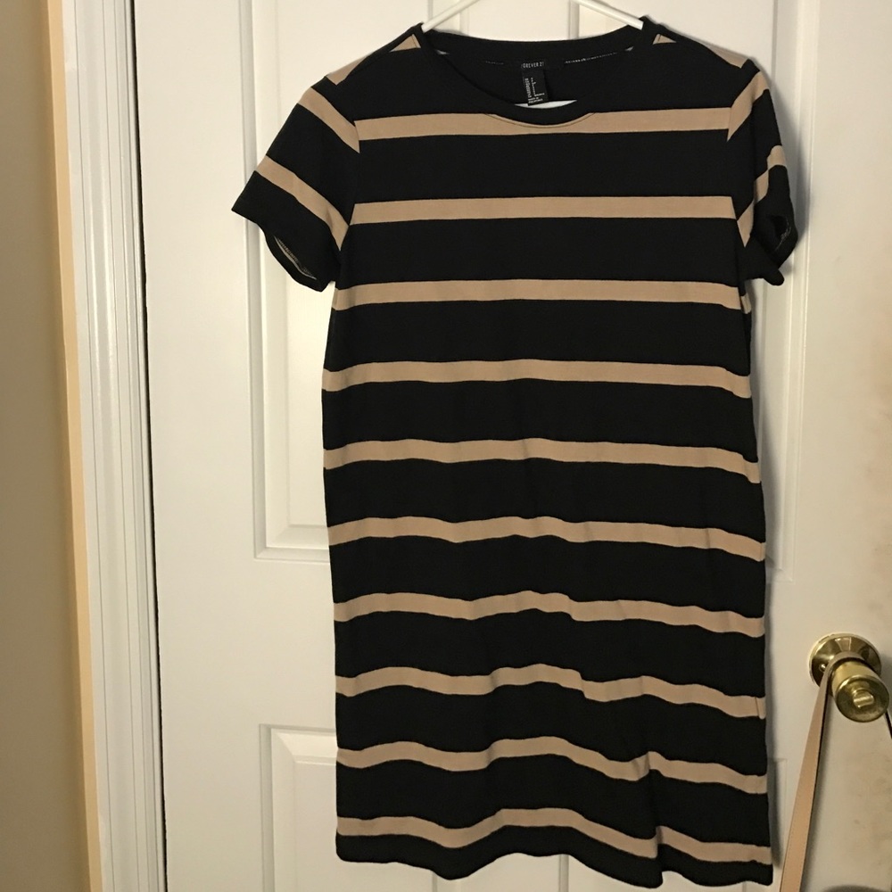 Black & tan striped t-shirt dress