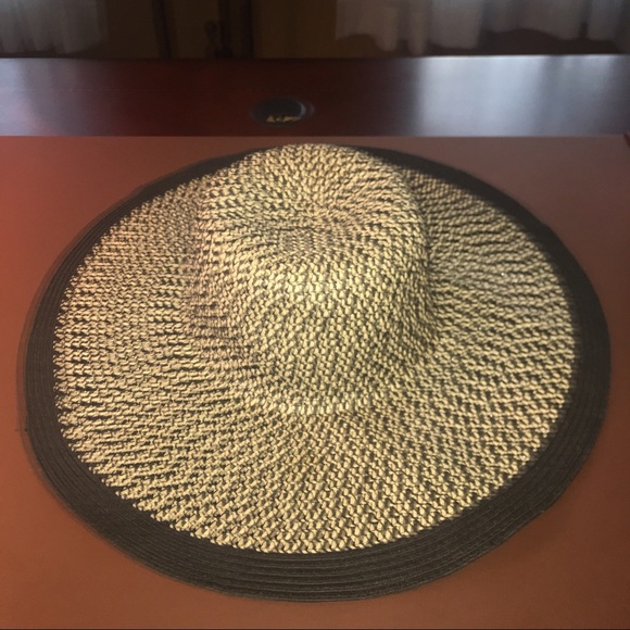 Sun hat - Picture 2 of 2