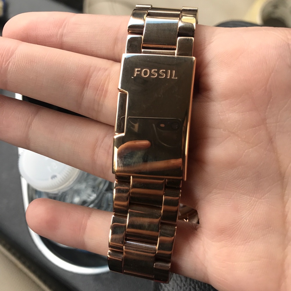 Never been worn Fossil Women's Watch - Picture 2 of 2