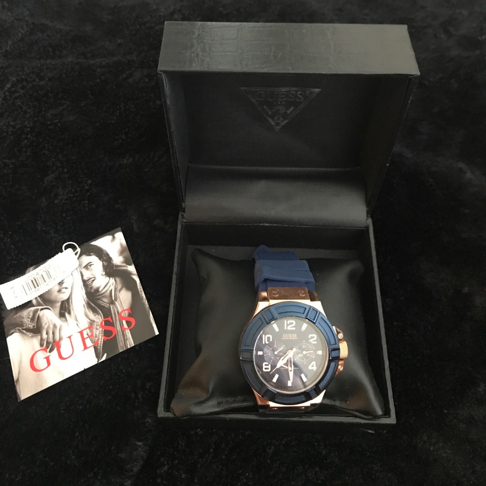 GUESS NAVY AND ROSE GOLD UNISEX WATCH