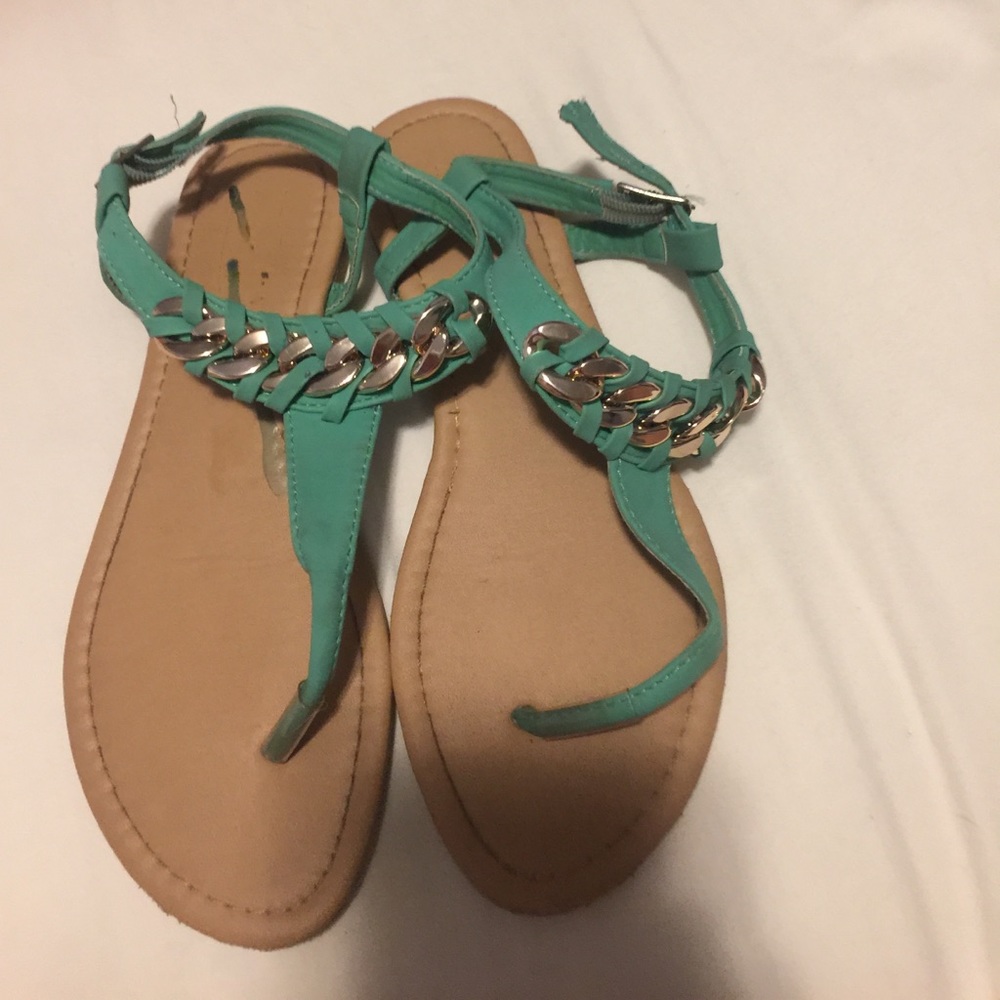 Beautiful green and Gold sandals for young girls!