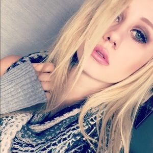 Meet your Posher, Lexi