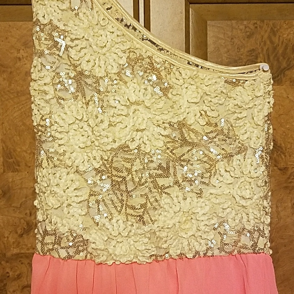 One Shoulder Dress!! - Picture 2 of 2