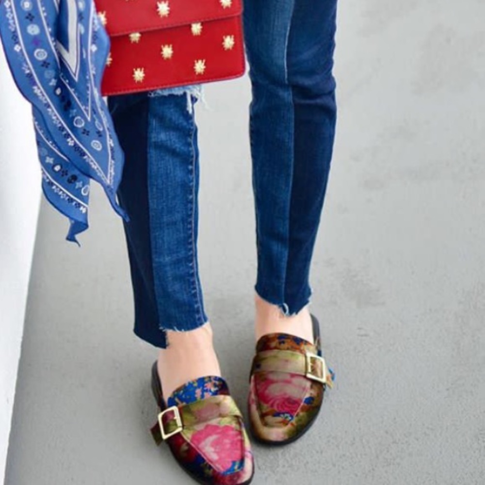 Like New condition velvet floral mule loafers