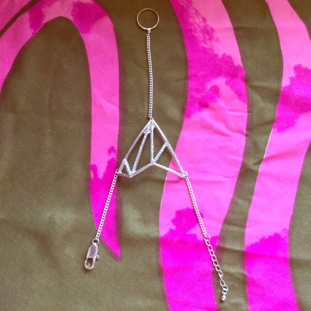 HARNESS  GEOMETRIC  BRACELET ❤️NWOT