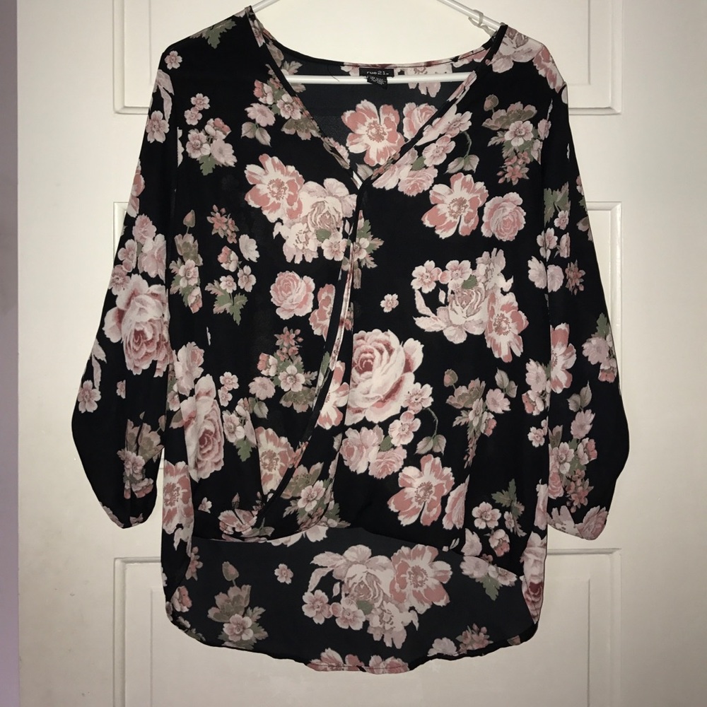 Floral blouse.