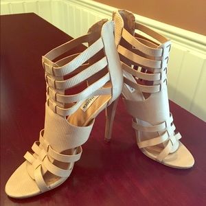 Tan Steve Madden Sandals - Size 9