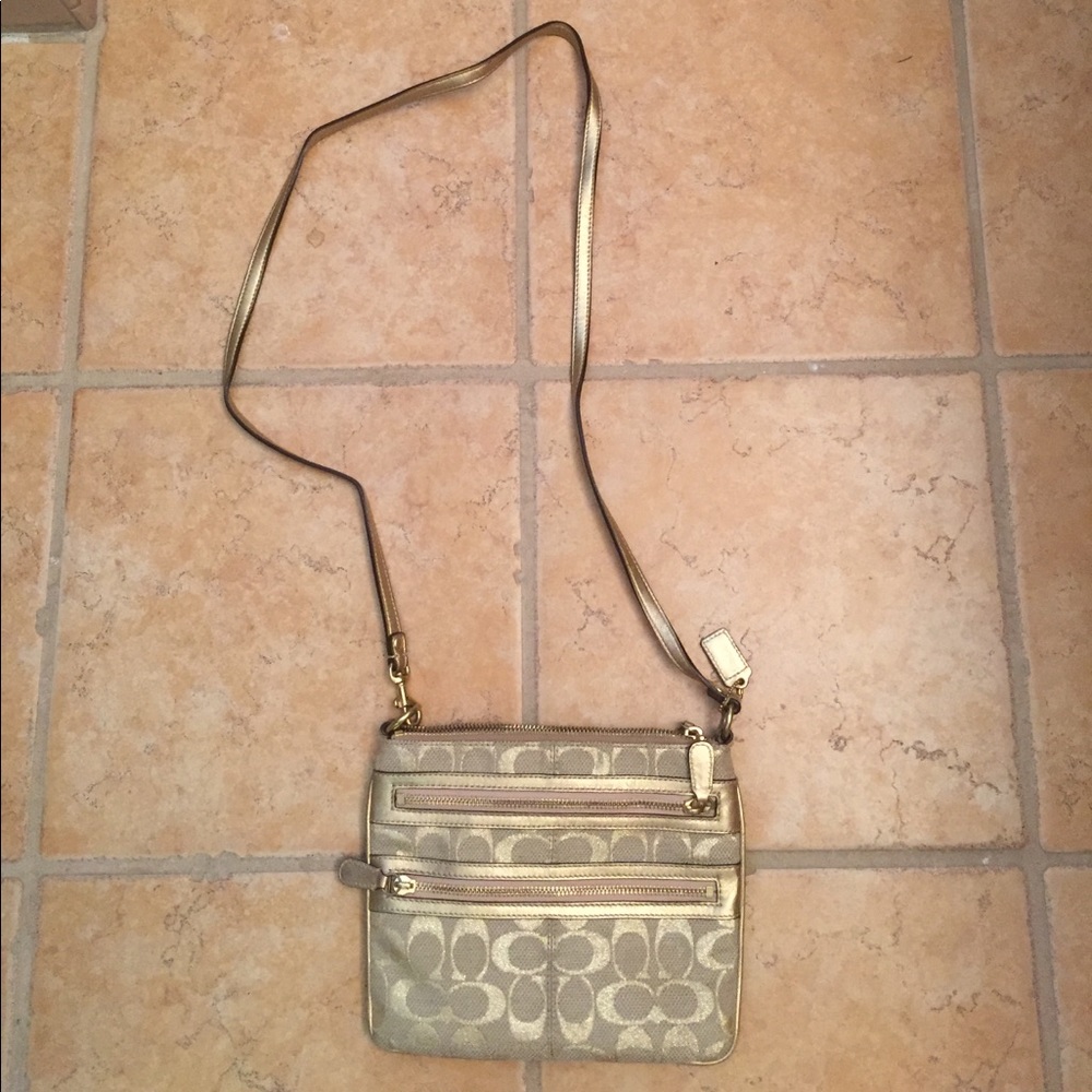 Coach purse! Gently used.