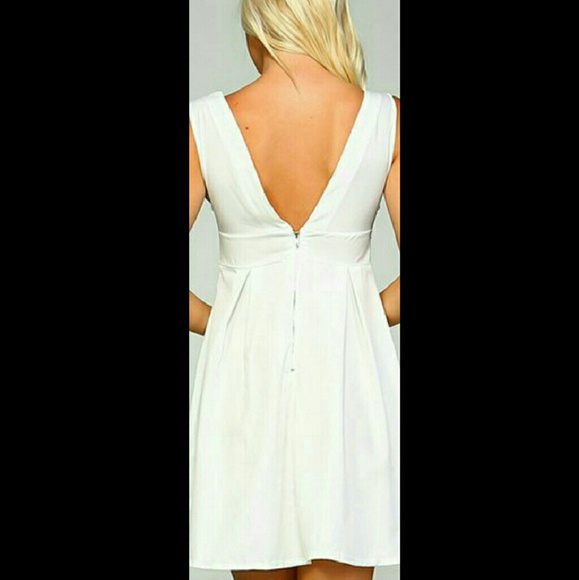 ⭐️SEXY⭐️EMBROIDERED MINI DRESS - Picture 5 of 8