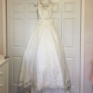 Wedding dress